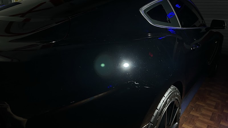 Lucid Auto Salon
