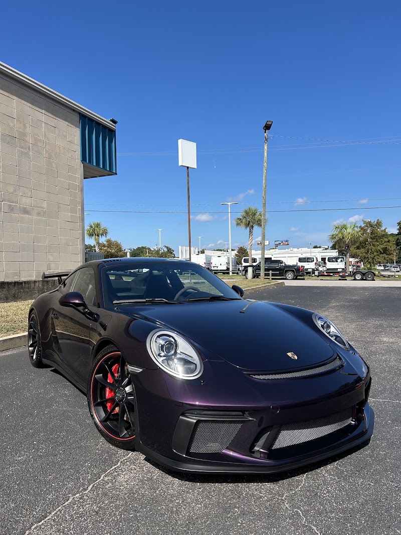 Lucid Auto Salon