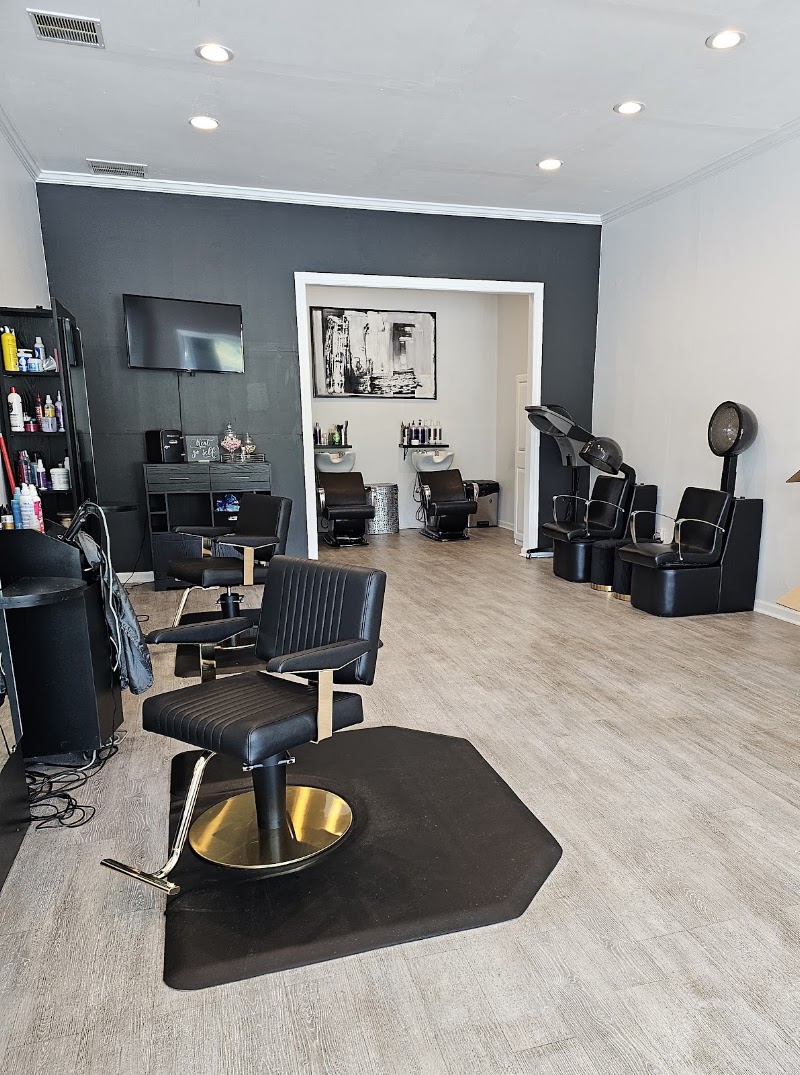 Salon Empyre llc
