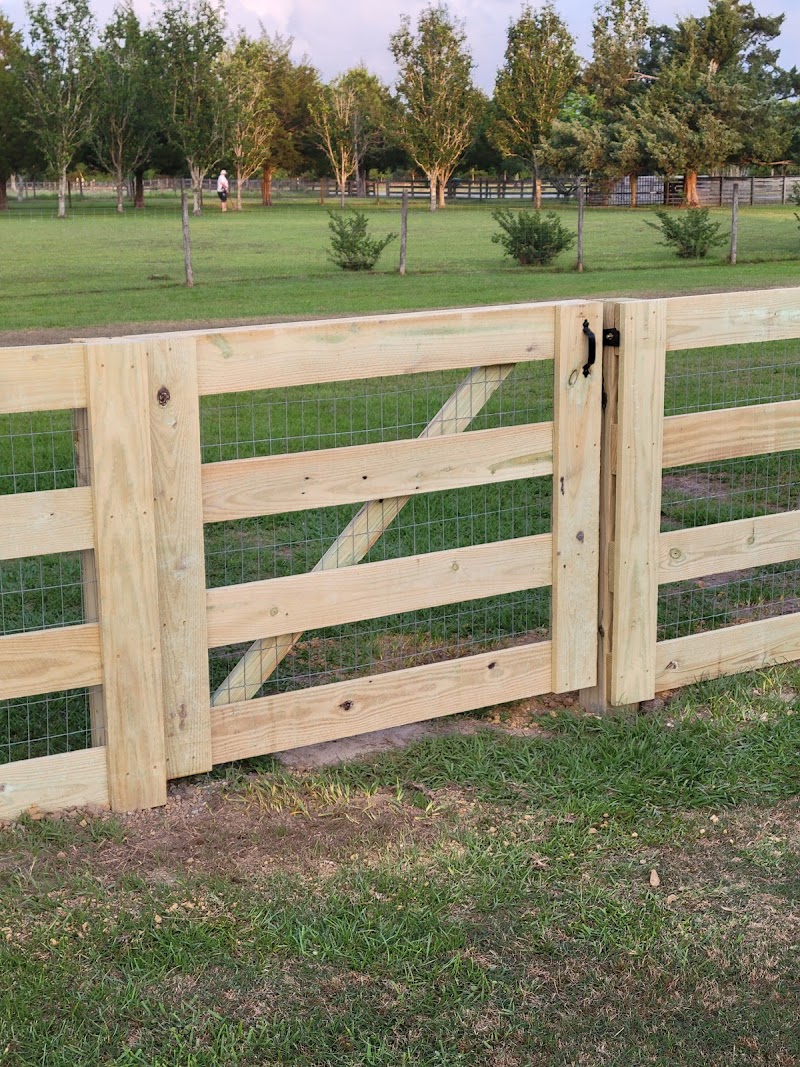 Saltwater Fencing & Woodworks