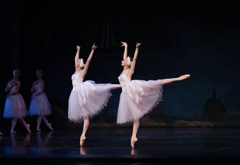 Mobile Ballet