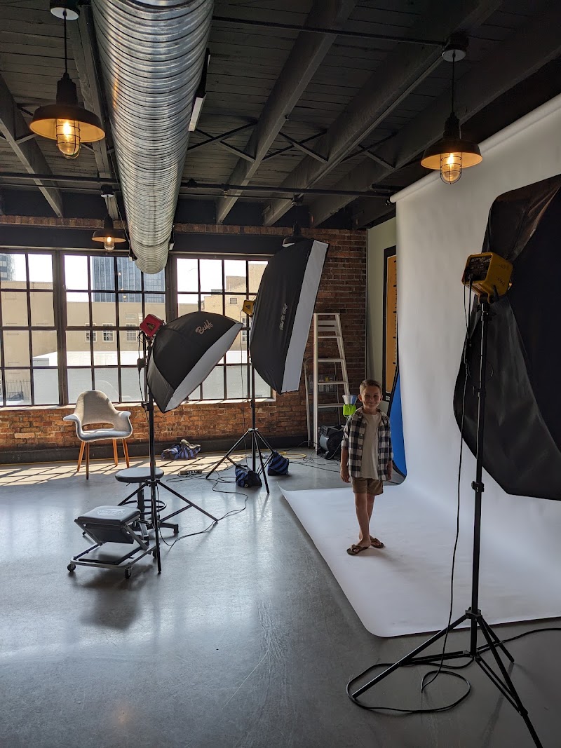 Toni Riales Photography LLC