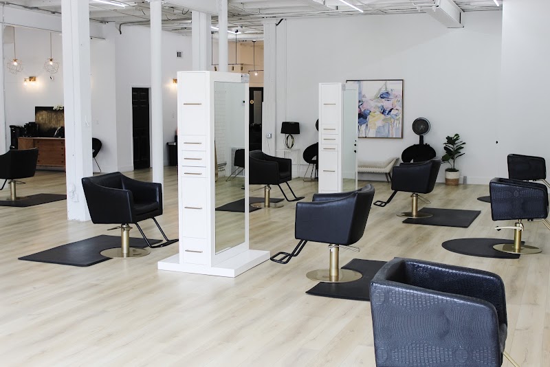 Harlow Salon